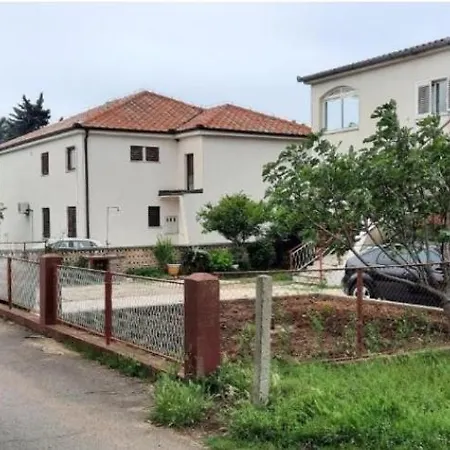 Apartment Jabuka *