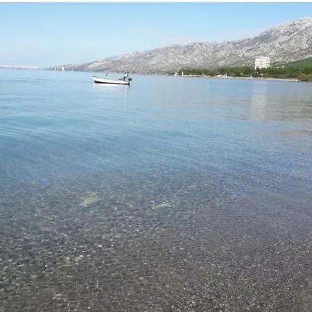 Jabuka Starigrad Paklenica