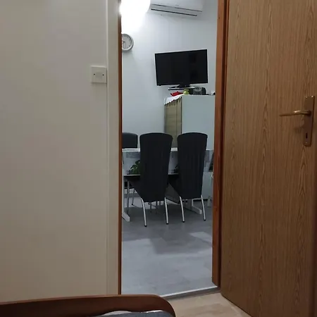Appartamento Apartman Jabuka, *